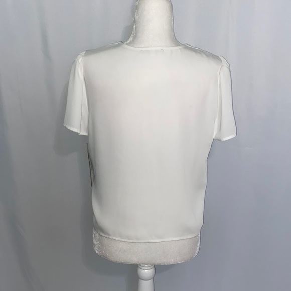 Gianni Bini Valerie V-Neck Tie Hem Blouse - Picture 8 of 10